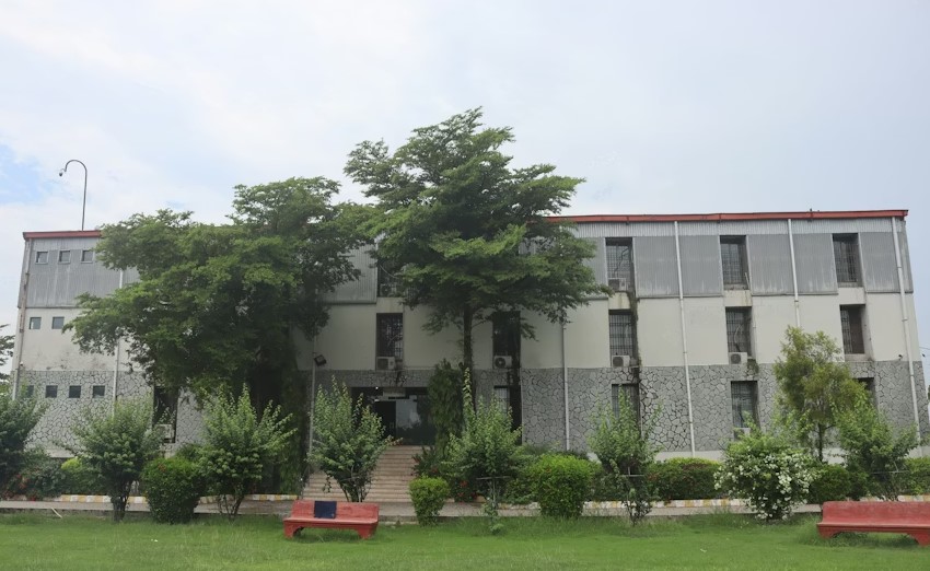 Jain University Kochi MBA Degree.jpg